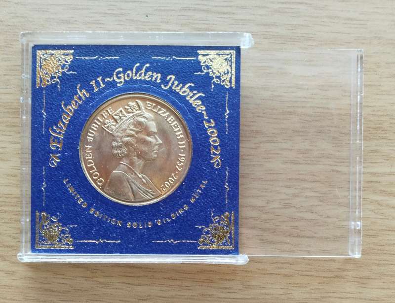 Great Britain Queen Elizabeth II Shaldon Parish council commemorative medal.