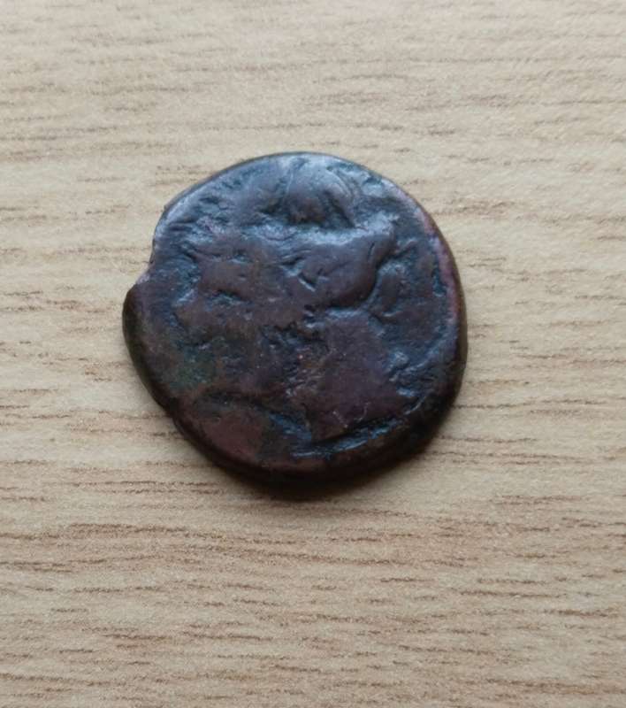 Unknown Unresearched ancient Roman/ Greeck coin.