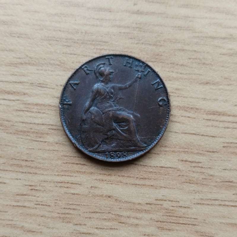 Great Britain Queen Victoria 1898 Farthing. Good condition.