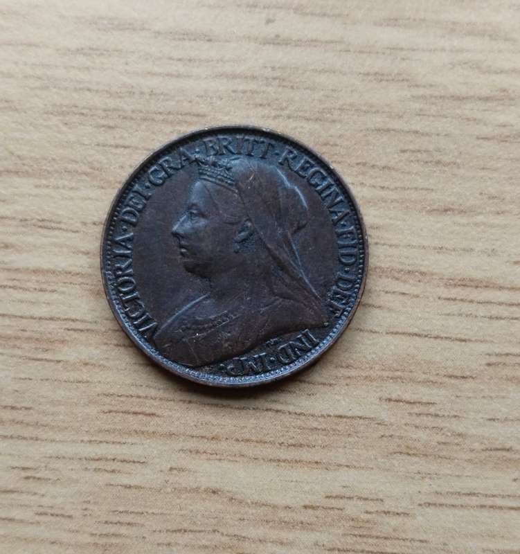 Great Britain Queen Victoria 1898 Farthing. Good condition.