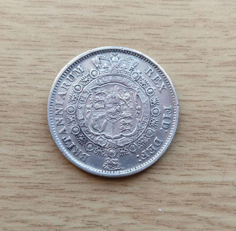 Great Britain 1817 Sterling silver King George 111 Half Crown.
