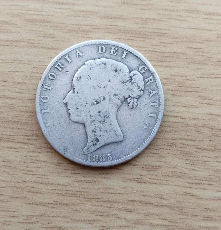 Great Britain 1885 Queen Victoria Sterling silver Half Crown.