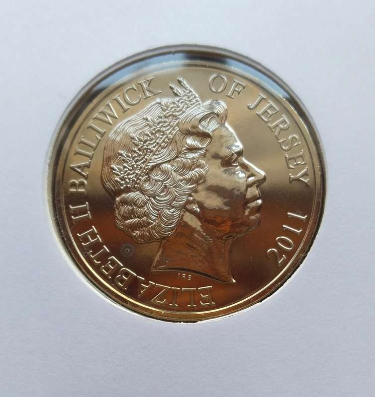 Great Britain 2011 Saluting our Heroes Commemorative Crown.