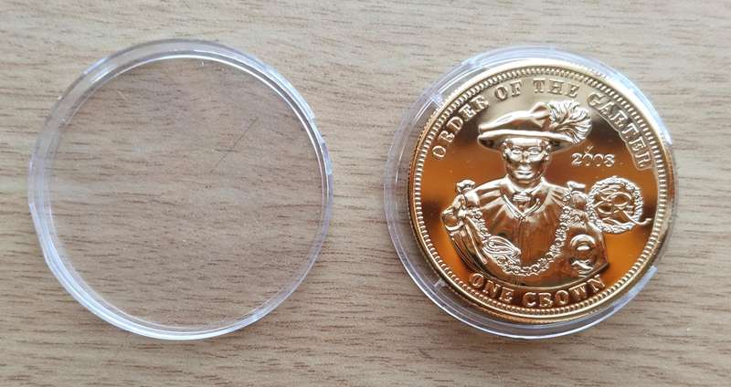 Great Britain 24ct 2008 gold plated the 1000th Knight of the Garter crown coin.