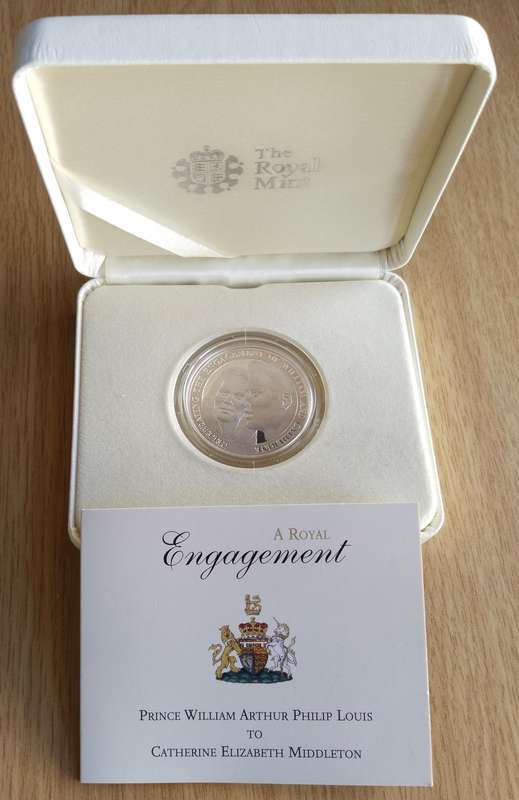 Great Britain 2010 Silver Engagement Five Pounds. 28.28 grams