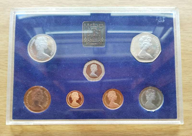 Great Britain 1982 UNC / PROOF Set.