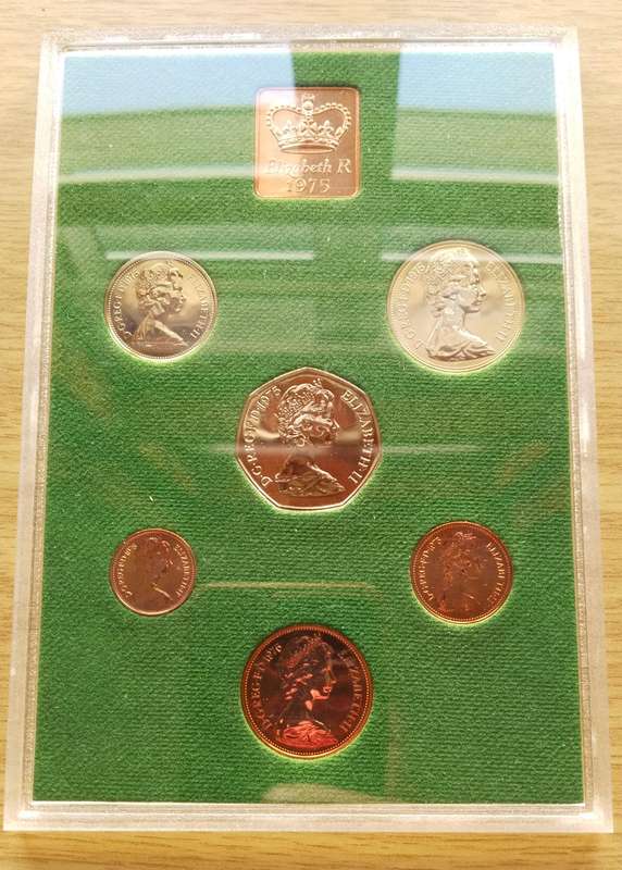 Great Britain 1975 Proof / UNC set.