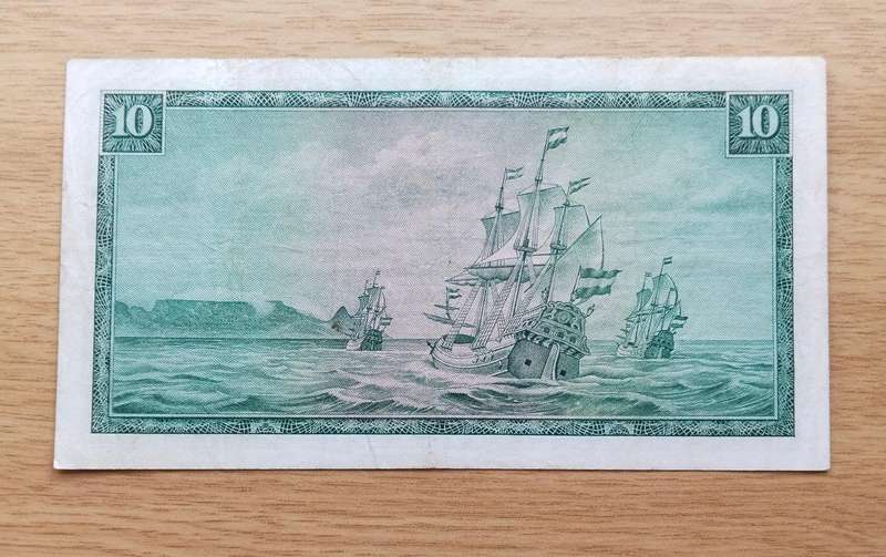 South Africa de Jongh Old R10 Bank Note. Good condition. (042)