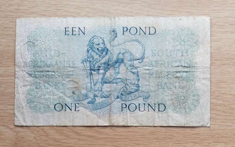 South Africa M.H. de Kock 10.12.57 Old one pound Bank Note. (040)