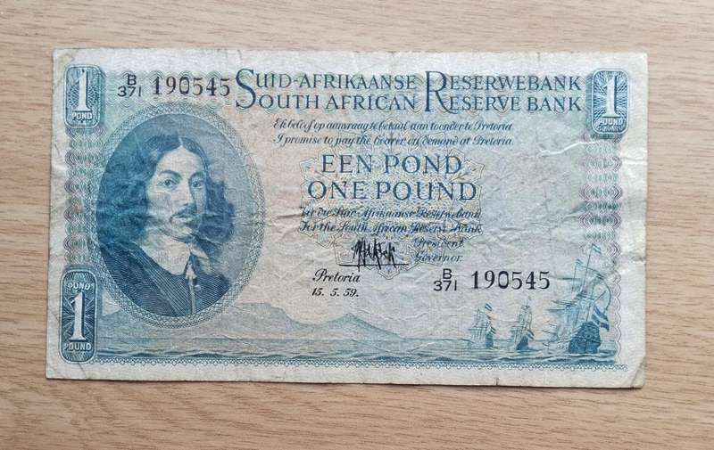 South Africa M.H. de Kock 15.5.59 old one pound Bank Note. (545)