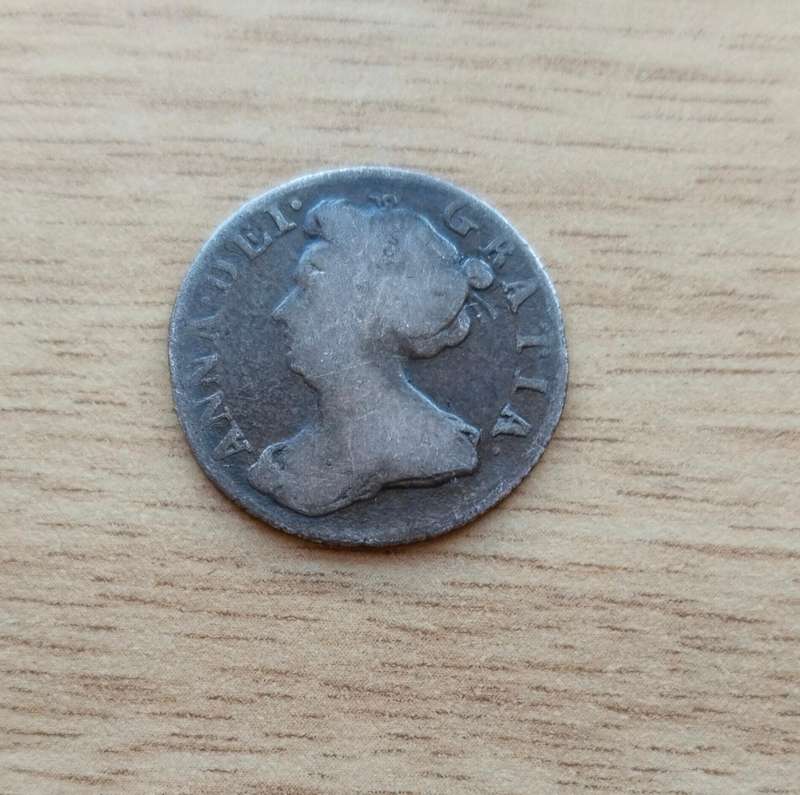 Great Britain Queen Ann 1705 Silver Sixpence. Nice coin!!