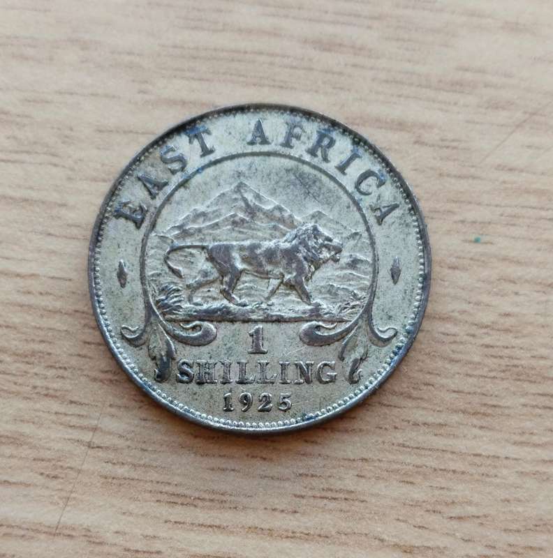 East Africa 1925 Silver 1 Shilling.
