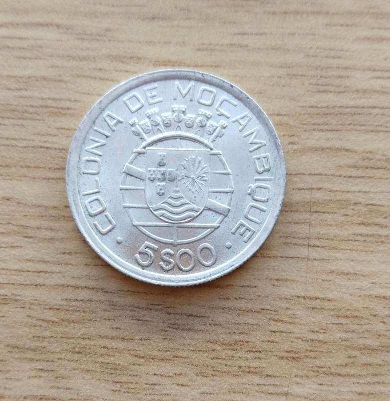 Mozambique Portuguese 1949 Silver 5 Escudos. 7 grams. 65.0% Silver.