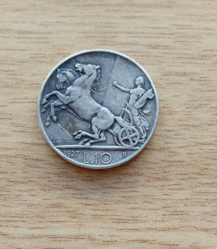 Italy 1927 R Silver 10 Lira. 83.5% Silver.