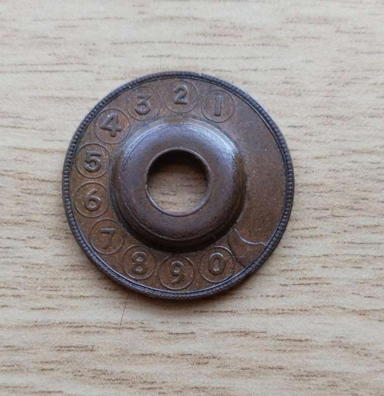 Isreal old telephone Token. Good condition.