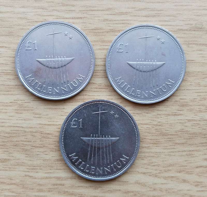 Ireland 2000 Millenium 1£ Coins X 3. One bid takes all.