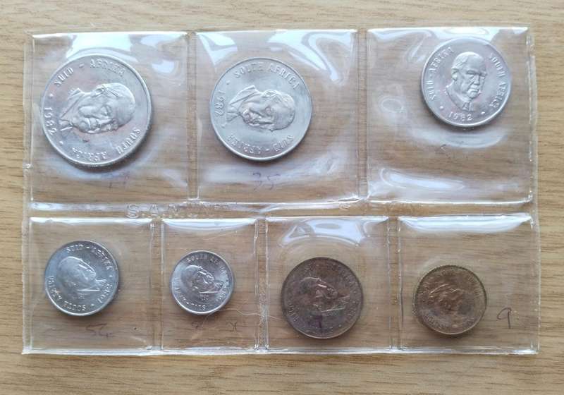 South Africa 1982 UNC Pack coin set.
