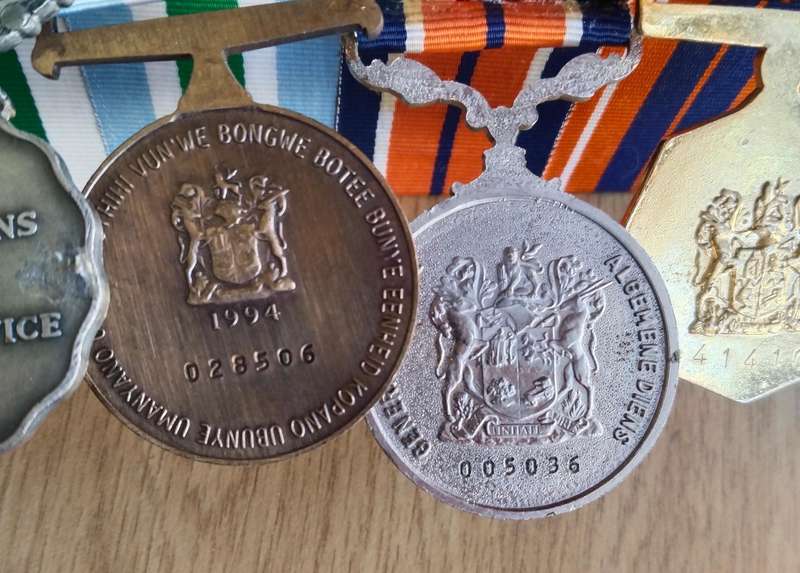 SANDF Full and Miniature Group Medals Awarded to 341410 And Others. Nice Set.