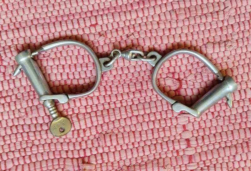 Britain ( Boer War Period?) Police Hand cuffs Set With Key. ( Please Read)