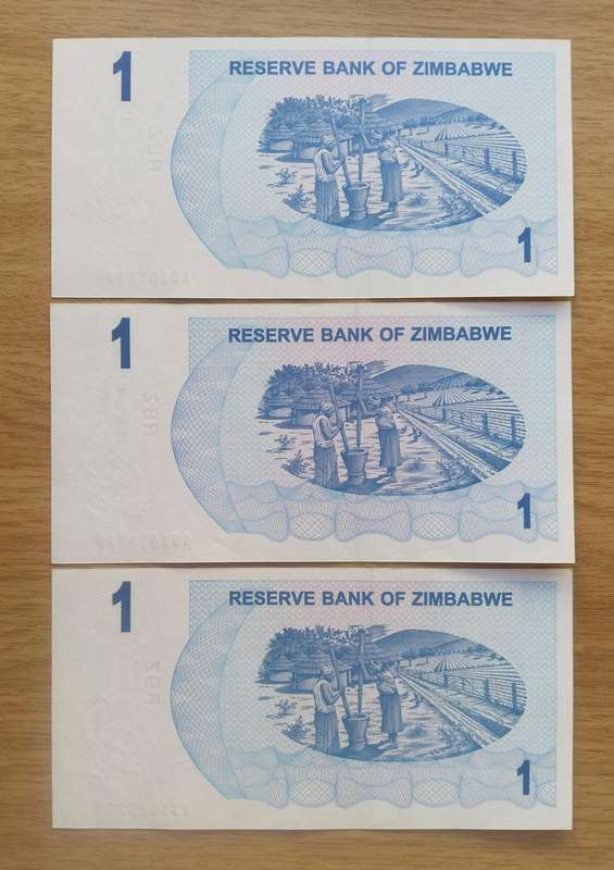 Zimbabwe 3 Consecutive number One Dollar Bank Notes. (926-928)