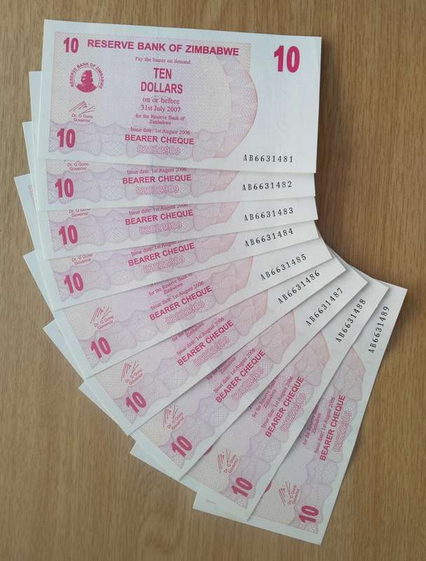 Zimbabwe 9 Consecutive number ten dollar Bank notes. (481 - 489)