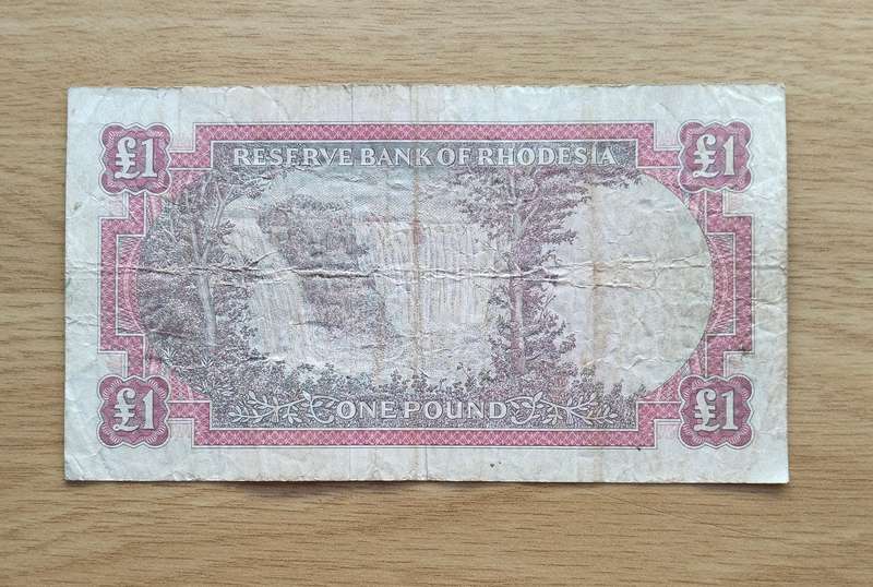 Rhodesia 15th June 1966 One Pound Bank Note.