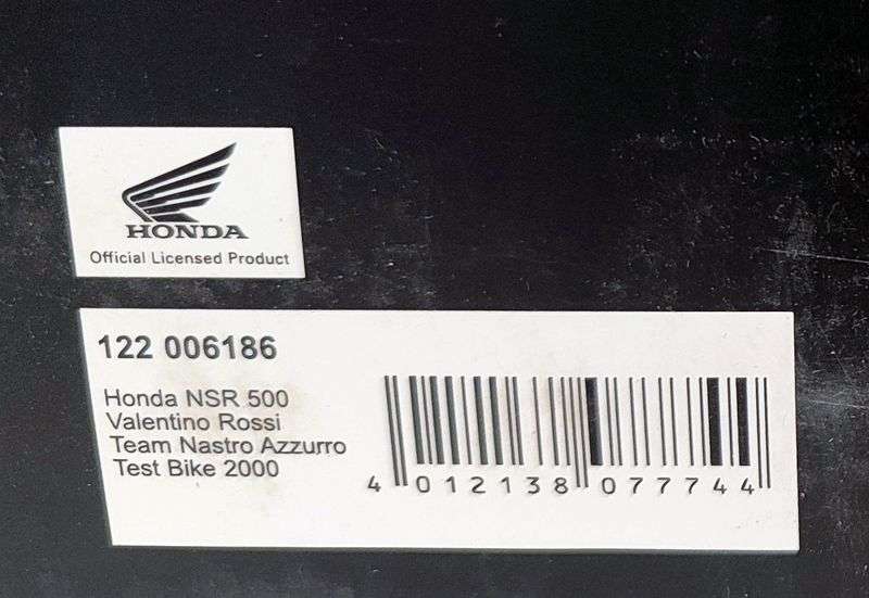 *NEW/RARE/BOXED* 1/12 Minichamps - Honda NSR500 Valentino Rossi Team Nastro Azzurro Test Bike 2000