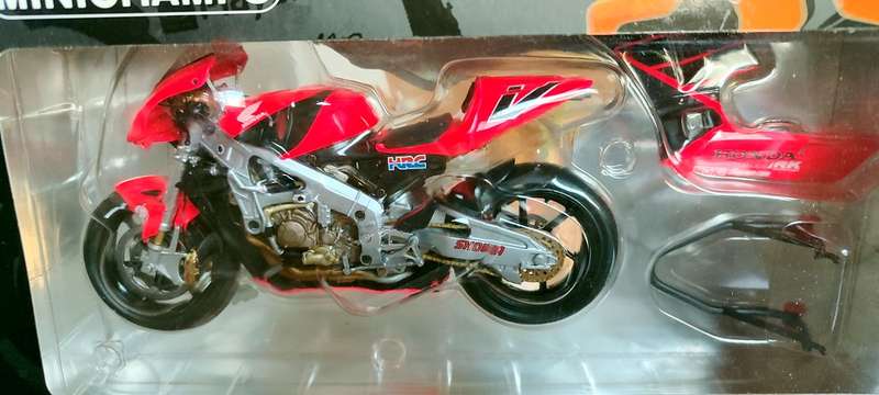 *NEW/RARE/BOXED* 1/12 Minichamps Honda RC211V Valentino Rossi Summer Test Bike 2001 LE 9,999 pcs