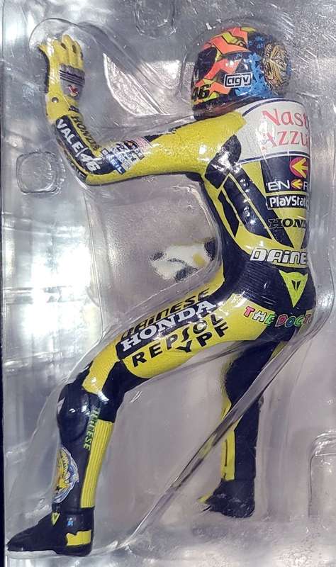 *NEW/RARE/BOXED* 1/12 Minichamps - Valentino Rossi GP 500 2001 (Sitting)