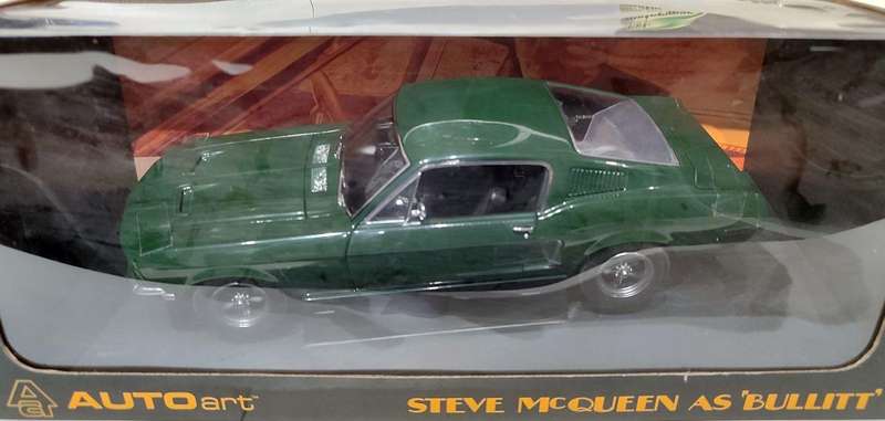 **VERY RARE/Boxed** 1/18 AUTOart Ford Mustang GT390 Steve McQueen's 'Bullitt' Version Green (72811)