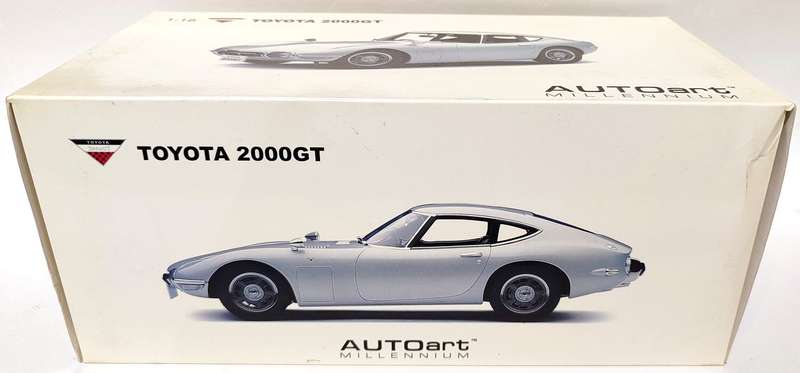 **VERY RARE/Mint/Boxed** 1/18 AUTOart Millennium Toyota 2000GT Coupe (Upgraded) White (78747)