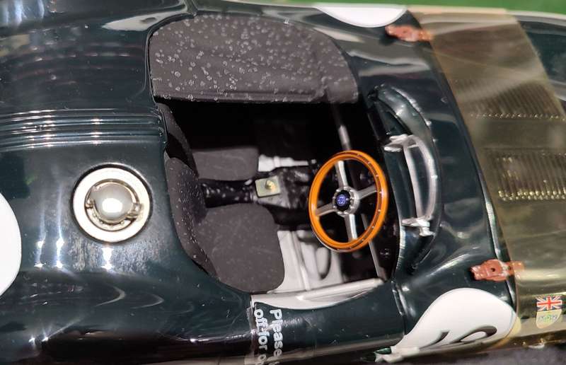 **Mint/Boxed** 1/18 AutoArt Racing Division Jaguar C Type LeMans Winner 1953 Racing Green (85387)