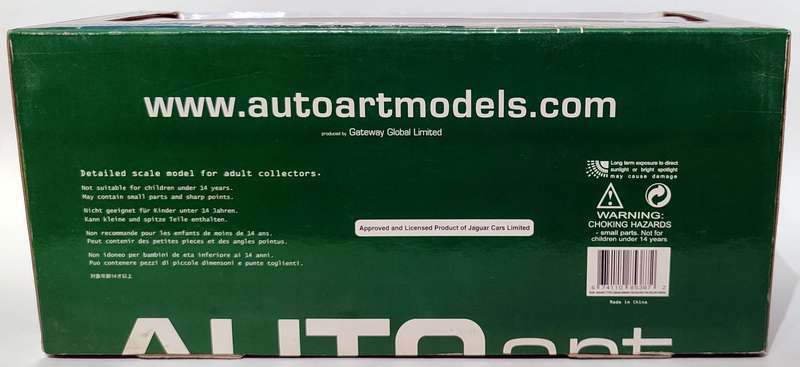**Mint/Boxed** 1/18 AutoArt Racing Division Jaguar C Type LeMans Winner 1953 Racing Green (85387)
