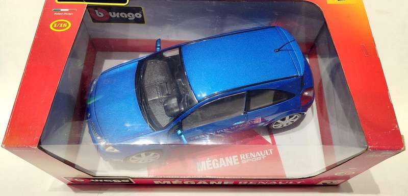 **PRE-LOVED/BOXED** 1/18 Bburago Renault Mégane Sport 2005 Metallic Blue (18-11007)