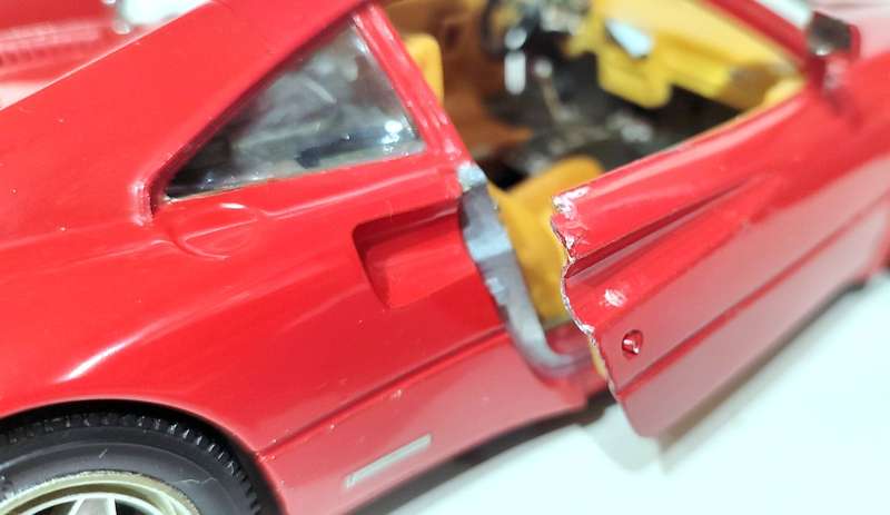 *Vintage Pre-Loved* 1/18 Bburago (Vintage Made In Italy) Ferrari 288 GTO 1984