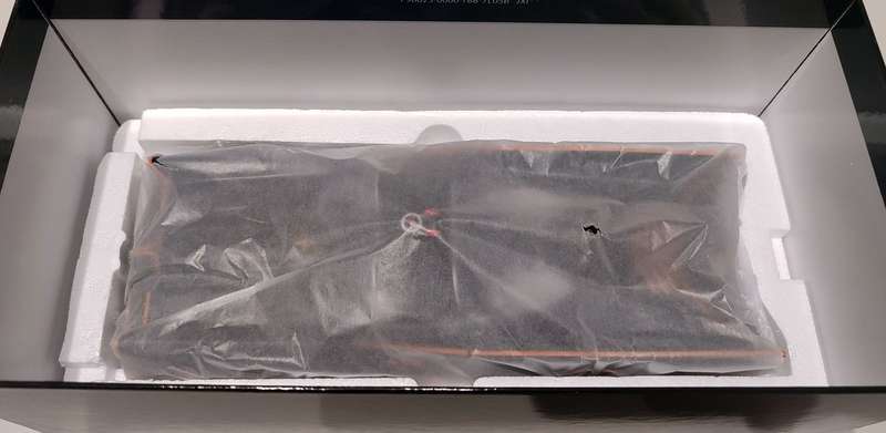 *NEW* 1/18  Jada Classic TV Series 1966 Batmobile with Diecast Figures and Lights