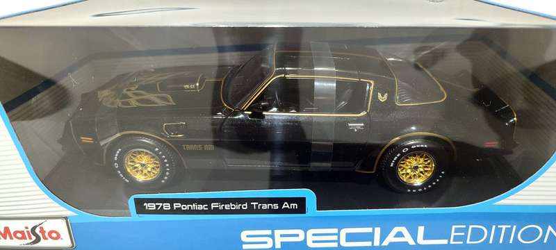 **NEW/BOXED** 1/18 Maisto Special Edition 1978 Pontiac Firebird Trans Am (31464)
