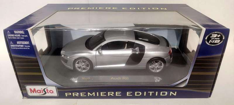 **BOXED/MINT MODEL** 1/18 Maisto Premiere Edition Audi R8 Silver (36143)