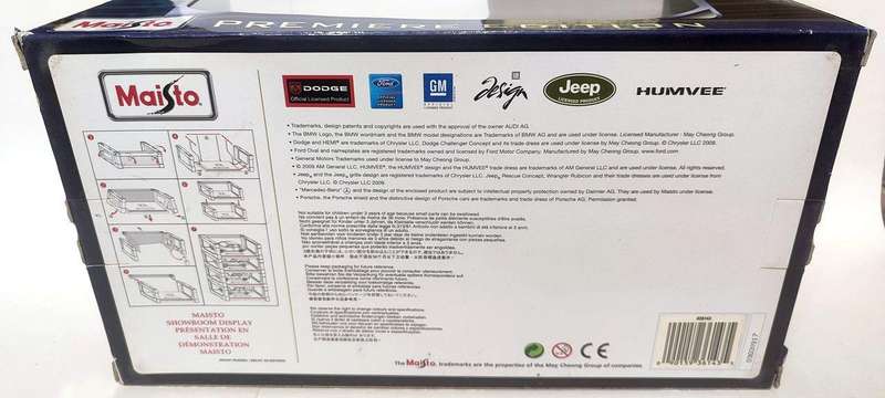 **BOXED/MINT MODEL** 1/18 Maisto Premiere Edition Audi R8 Silver (36143)