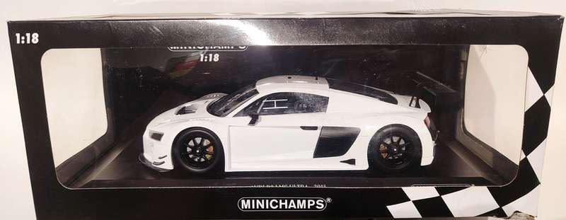 **VERY RARE & MINT** 1/18 Minichamps Audi R8 LMS Ultra 2015 White LE 1 of 350 (153 151100)