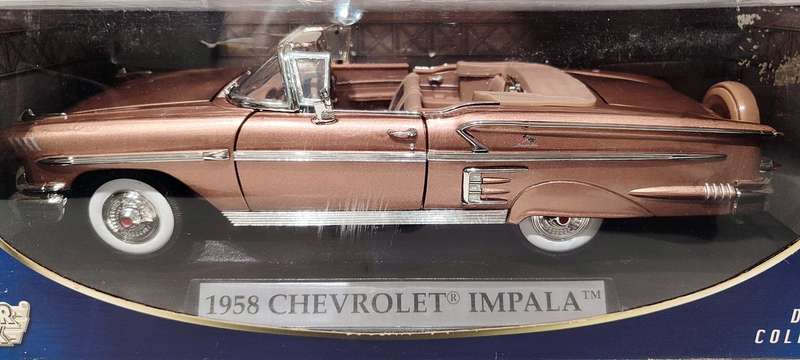 **MINT/BOXED/V-RARE COLOUR** 1/18 MotorMax 1958 Chevrolet Impala Cay Coral Metallic (RB73112D)