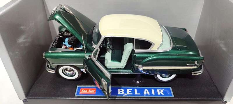 *AS NEW/BOXED* 1/18 Vintage Sunstar 1953 Chevrolet Bel Air Green Metallic (1602)
