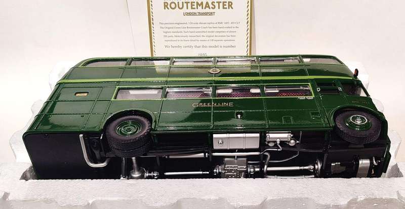 **RARE/MINT/BOXED** 1/24 SunStar The Original Green Line Routemaster Coach (2904 RMC 1453-453CLT)