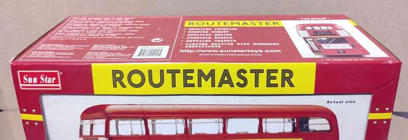 **RARE/MINT/BOXED** 1/24 SunStar Standard Routemaster Jacobs Crackers/Dulux (2902 RM254VLT 254)