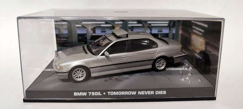 **PRE-LOVED**007 James Bond Collection** 1/43 (UH) BMW 750iL Tomorrow Never Dies