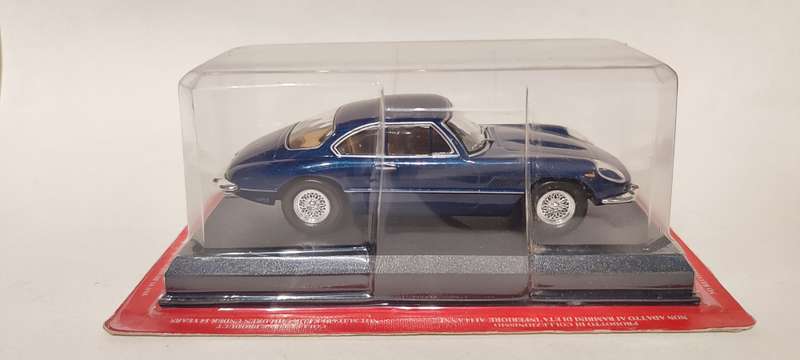 **NEW/Sealed** 1/43 Altaya/Hachette Ferrari 400 SA Blue (damaged base)