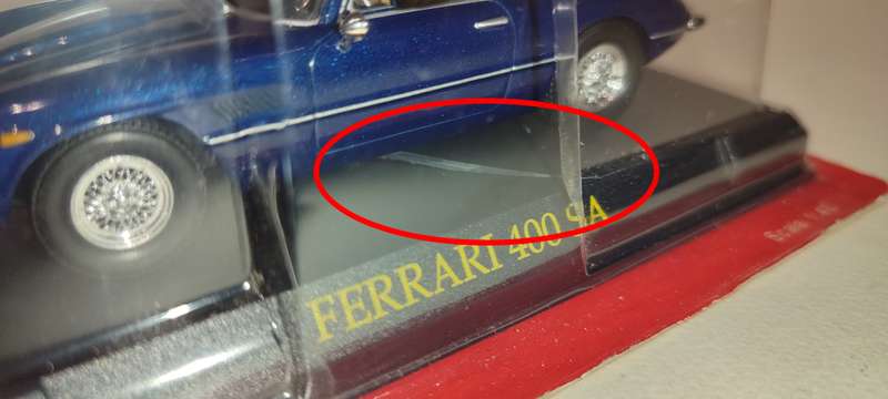 **NEW/Sealed** 1/43 Altaya/Hachette Ferrari 400 SA Blue (damaged base)
