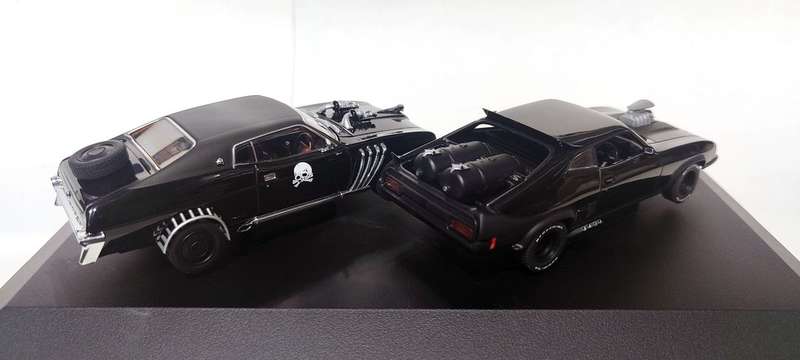 **RARE/MINT/BOXED** 1/43 AutoArt Mad Max 2 The Road Warrior Set Interceptor/Enemy Car 674110527452