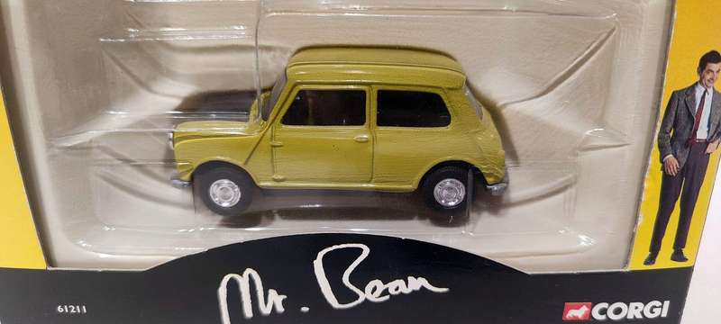**RARE/PRE-LOVED/BOXED** 1/43 Corgi Mr Bean's Mini (61211)