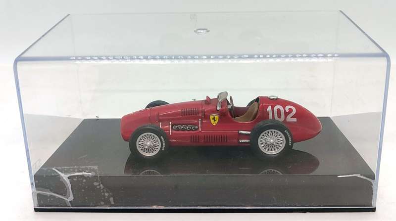 **Pre-loved** 1/43 Eaglemoss Ferrari 500 F2 #102 Red (cracked case)